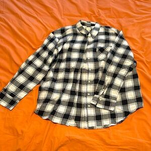 Buffalo check flannel with gold accents - size xxl
